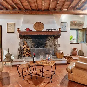 Castello Di Monteluco A Lecchi Gaiole in Chianti